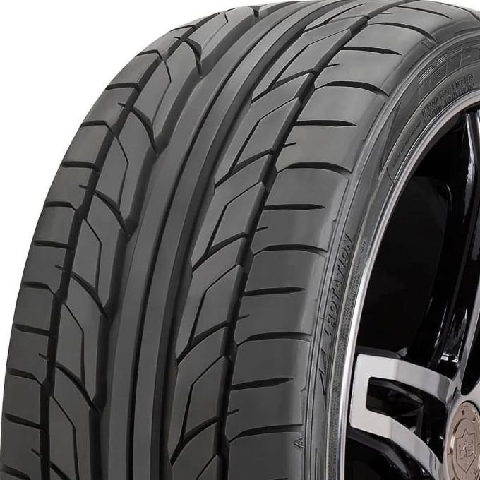 Nitto NT555 G2 Tire 245/45ZR17 XL 99W 555704