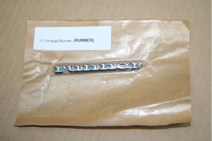 Road Runner Door Emblem, "runner", NOS 1968-1975