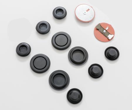 Detroit Muscle Technologies Mopar E Body 70 Trunk Plug Set with Shock Tower Plugs - 12pcs EXX7070BP91